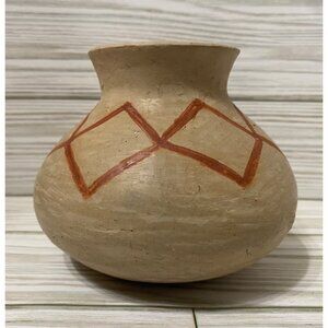 Handcrafted Ceramic Vase With Geometric Pattern Water Vessel Lightweight